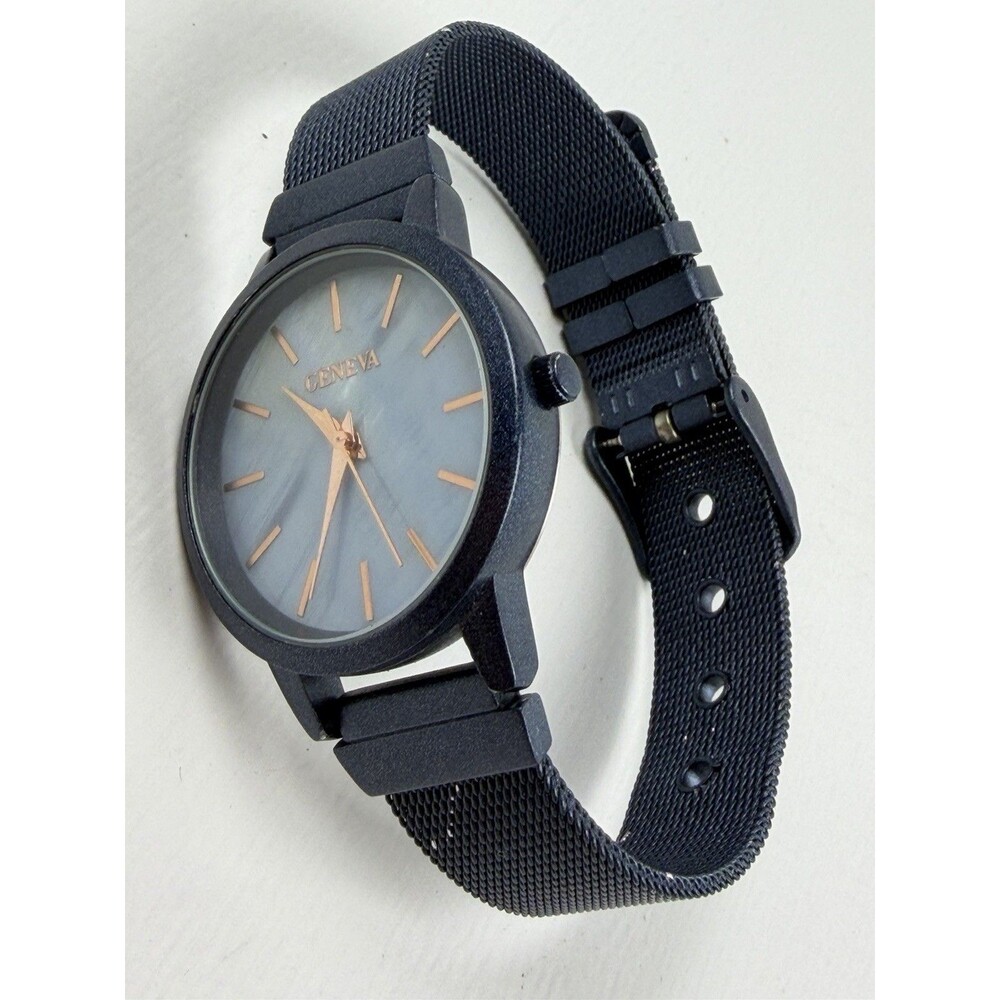 Geneva Women’s Blue Mother of Pearl Dial Quartz Watch 31.7mm Fresh Battery